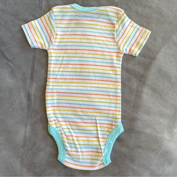 Set of 3 Gerber Baby Onesies - Picture 10 of 10